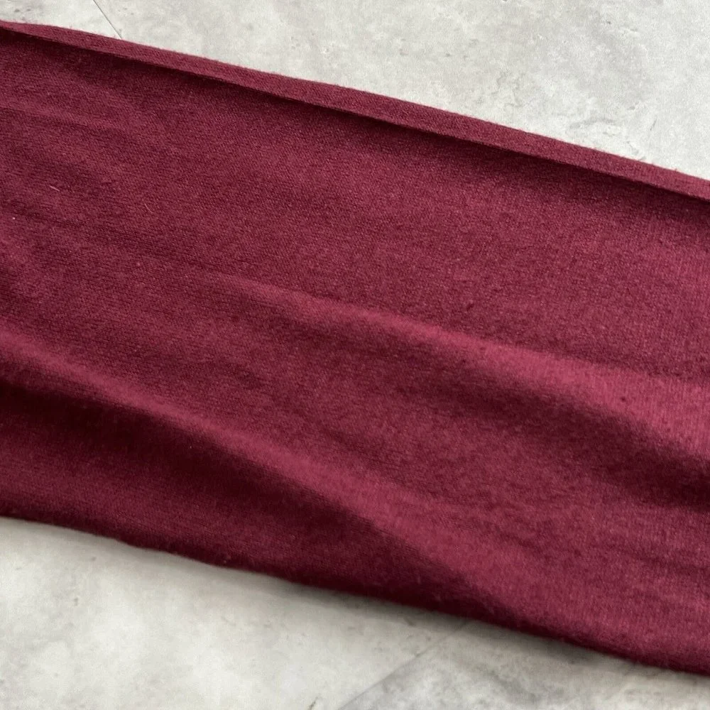 Banana Republic Luxury Blend Sweater Mens Size XLarge XL Burgundy Pullover VNeck